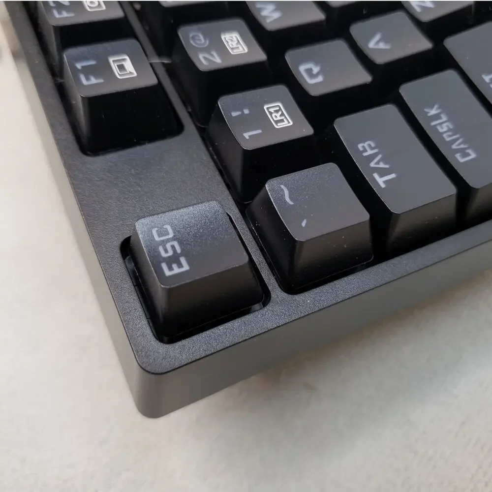 Wegear GK1 Full-Size RGB Backlit Wired Mechanical Gaming Keyboard ET-8913